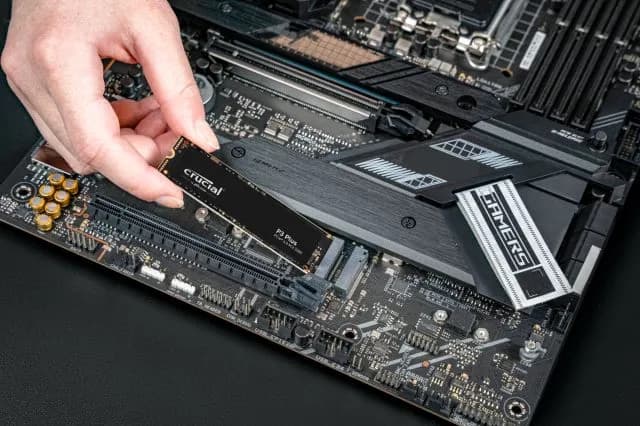 Crucial P3 Plus 2TB PCIe M.2 2280 SSD hover view