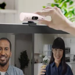 Logitech Brio 500 Full HD Webcam (Rose) - Image 3