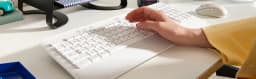 Logitech Signature K650 Wireless Keyboard - White - Image 3